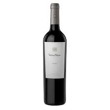Botella de Viña Alicia Malbec 2016